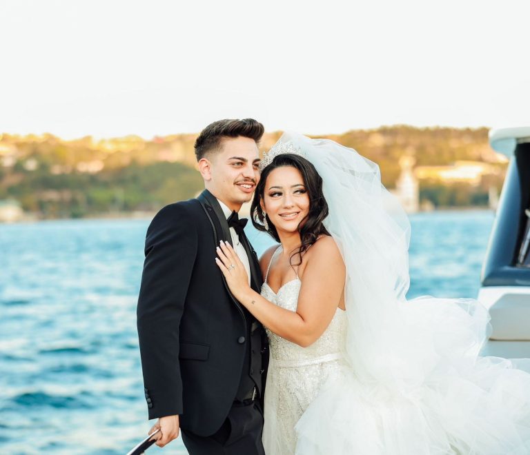 Boat Wedding Organization Prices: Unique Weddings with Bematur