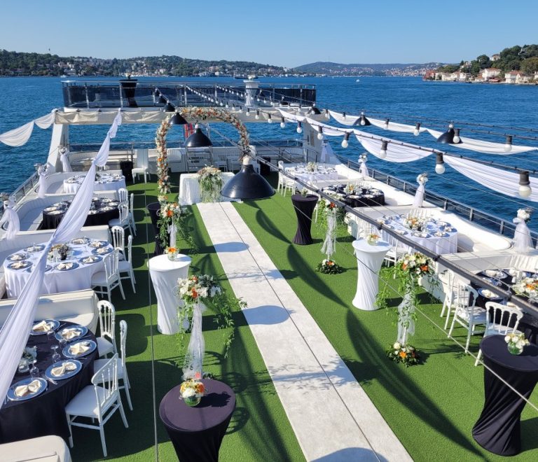 Planning a Wedding on a Boat: Details and Suggestions with Bematur