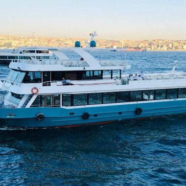 Private Yacht Charter