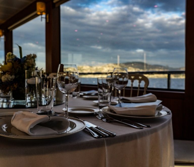 Wedding Boat Rental: Different Boat Options with Bematur