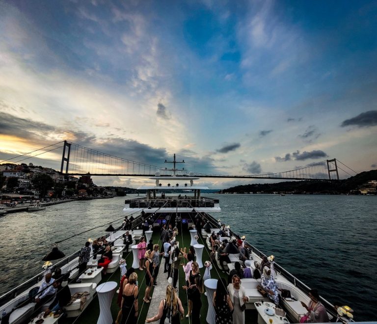 Wedding Services on a Boat: A Dream Comes True on the Bosphorus with Bematur!