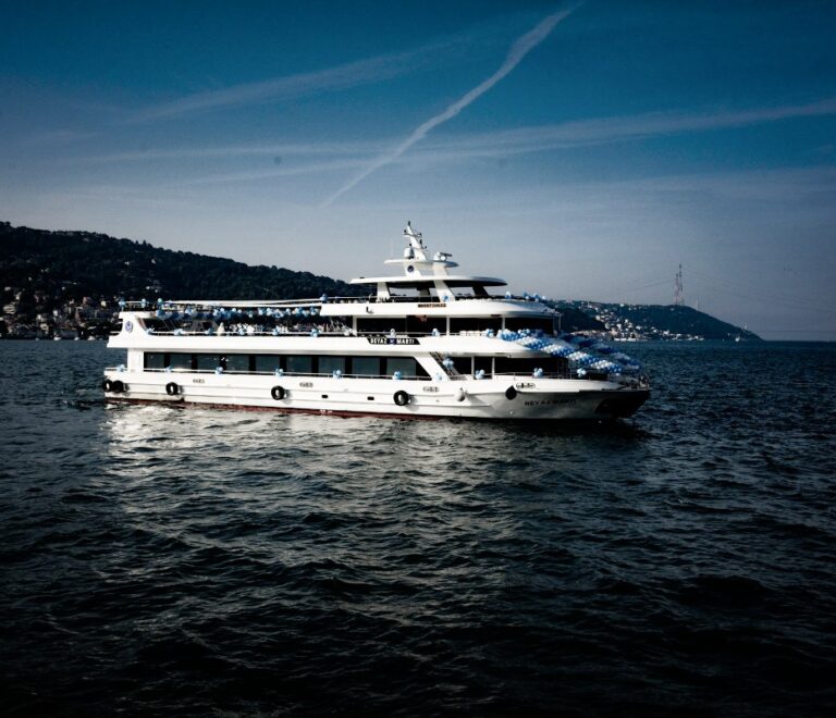 Wedding Venues on the Bosphorus: Which Boat is Best for You?
