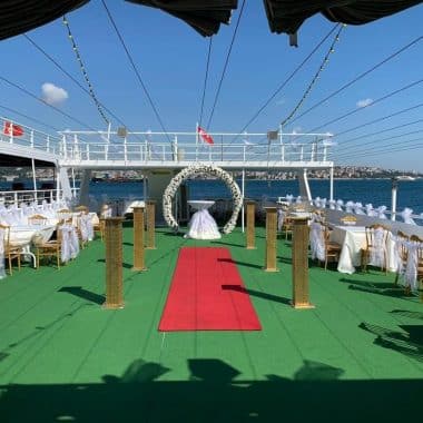 Yacht Rental Prices on the Bosphorus