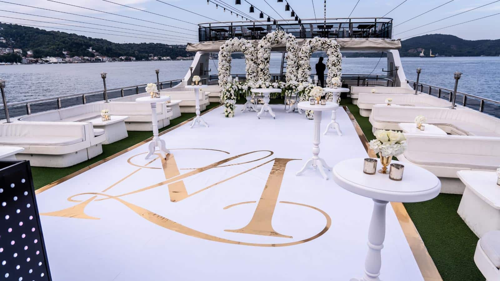 Exclusive Yacht Tours