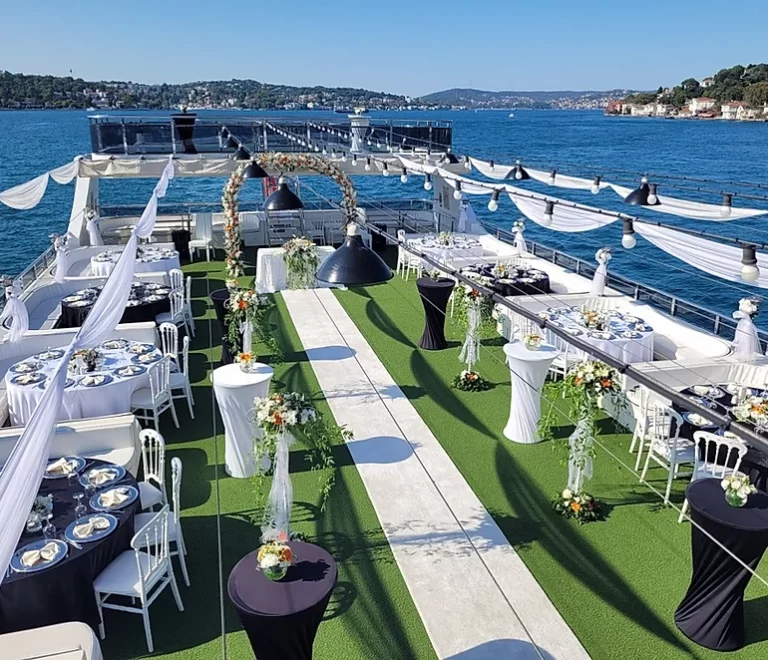 Wedding on the Boat Istanbul