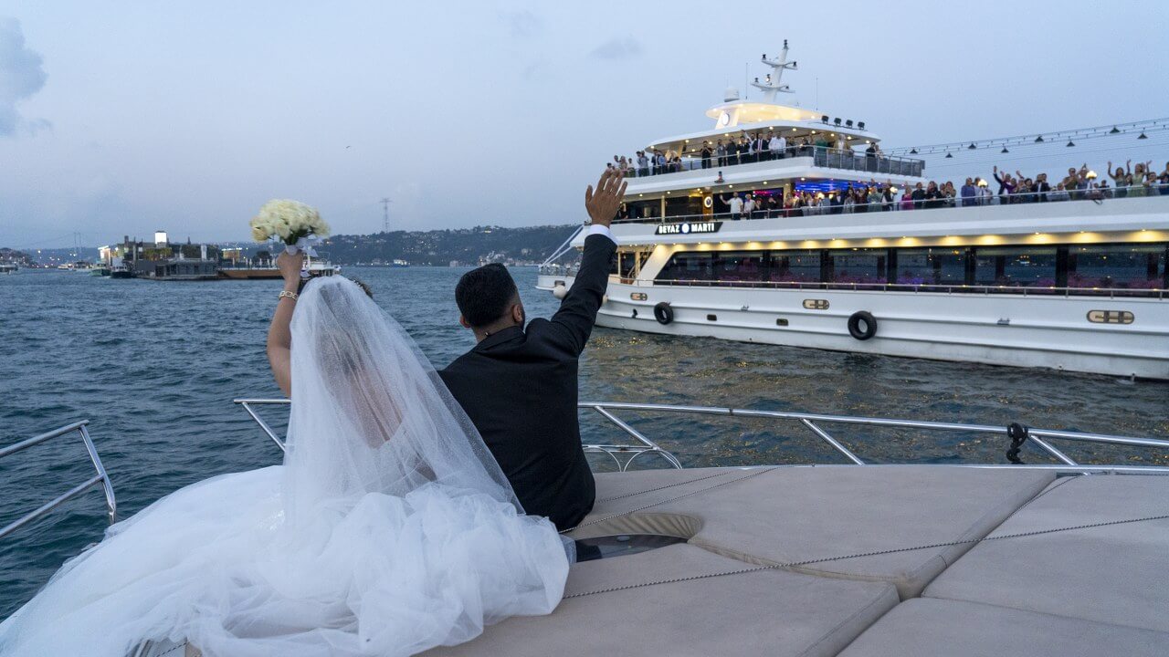 wedding on a boat