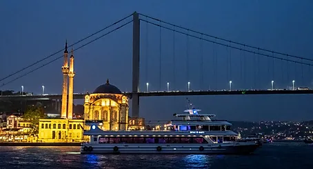 Wedding on the Boat