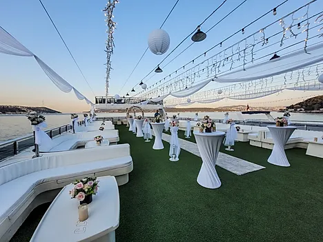 Wedding Prices with Dinner on the Boat
